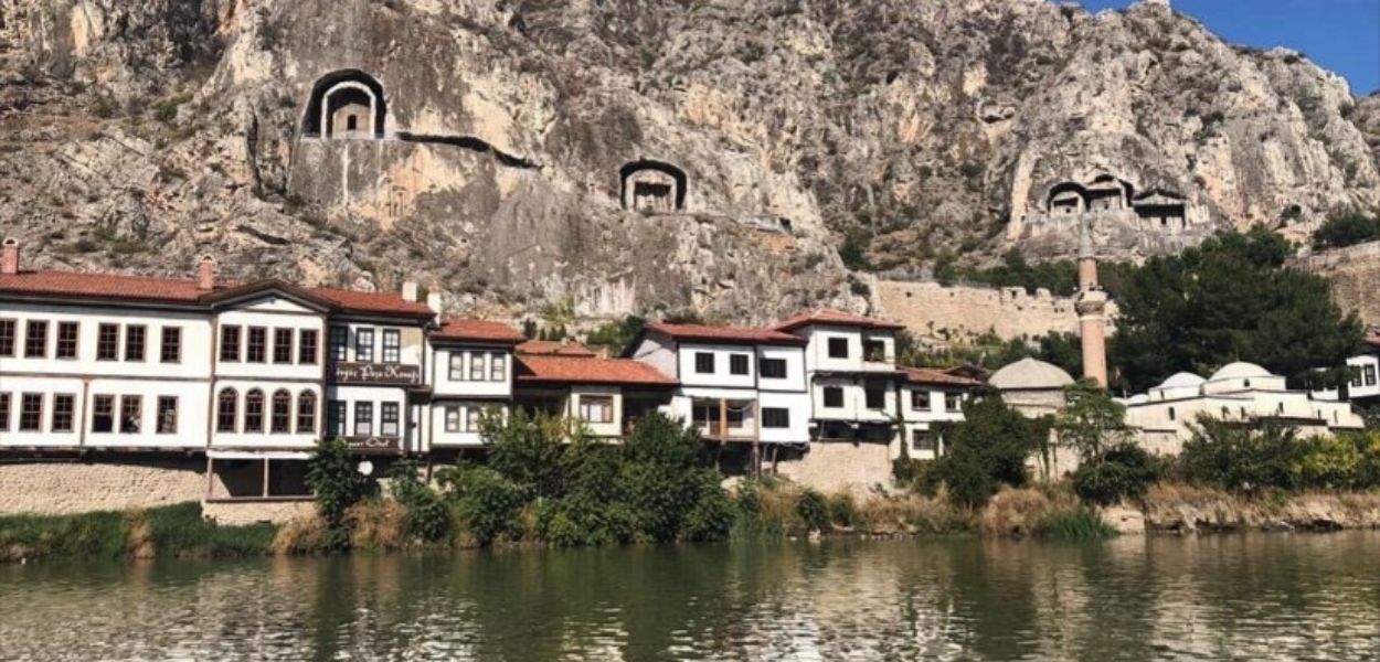 Türkiye'nin Gezginleri | Amasya'da Gezilecek Yerler